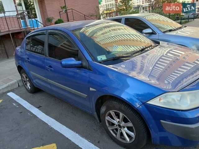 Синий Рено Меган, объемом двигателя 1.6 л и пробегом 280 тыс. км за 4400 $, фото 5 на Automoto.ua