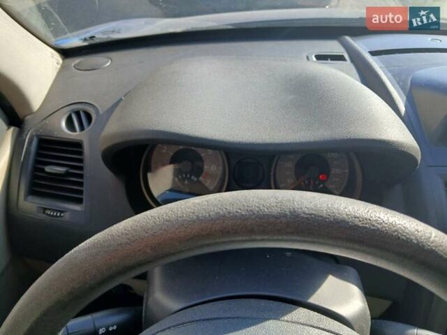 Синий Рено Меган, объемом двигателя 1.6 л и пробегом 280 тыс. км за 4400 $, фото 13 на Automoto.ua