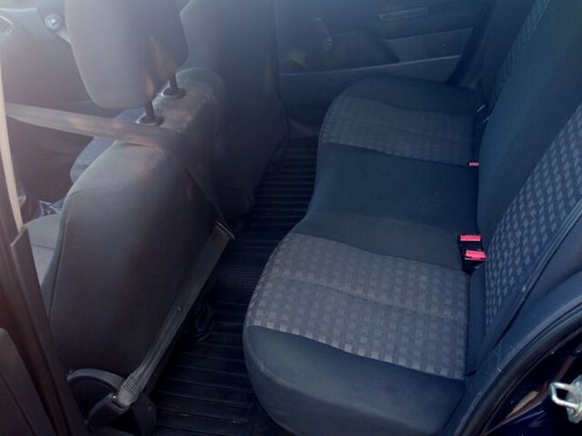 Синий Рено Меган, объемом двигателя 1.4 л и пробегом 200 тыс. км за 5500 $, фото 7 на Automoto.ua