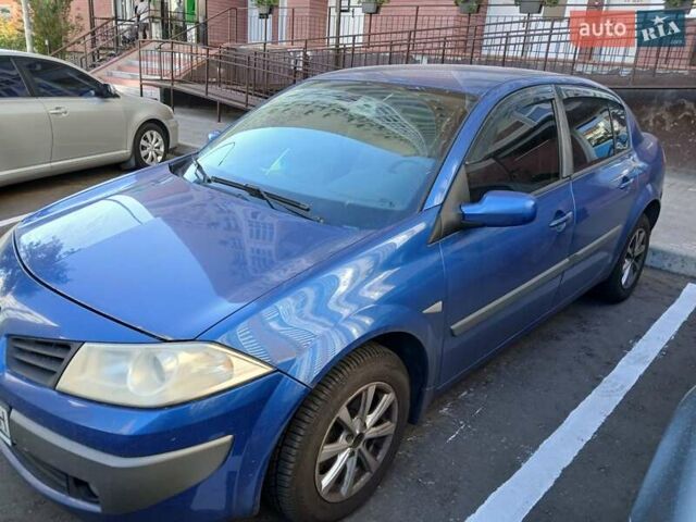 Синий Рено Меган, объемом двигателя 1.6 л и пробегом 280 тыс. км за 4400 $, фото 4 на Automoto.ua