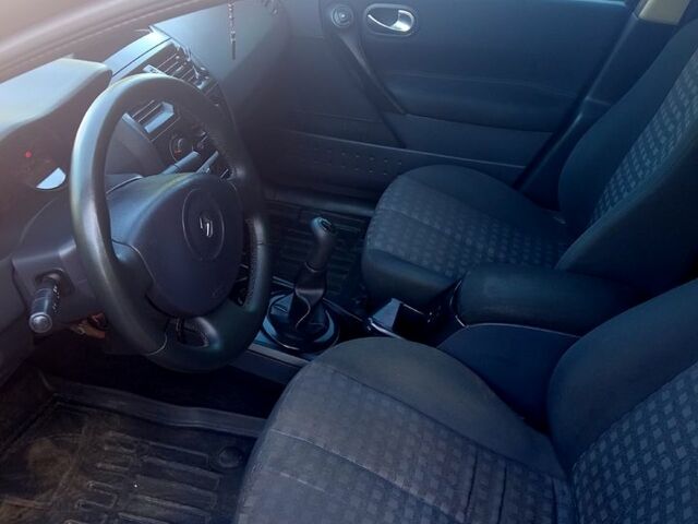 Синий Рено Меган, объемом двигателя 1.4 л и пробегом 200 тыс. км за 5500 $, фото 8 на Automoto.ua