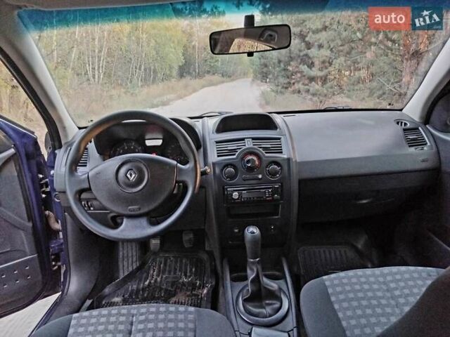 Синій Рено Меган, об'ємом двигуна 1.4 л та пробігом 190 тис. км за 3950 $, фото 13 на Automoto.ua