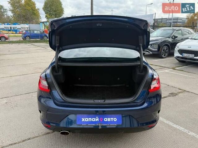 Синий Рено Меган, объемом двигателя 1.46 л и пробегом 139 тыс. км за 15500 $, фото 17 на Automoto.ua