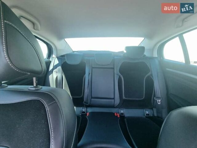 Синий Рено Меган, объемом двигателя 1.46 л и пробегом 76 тыс. км за 19000 $, фото 14 на Automoto.ua