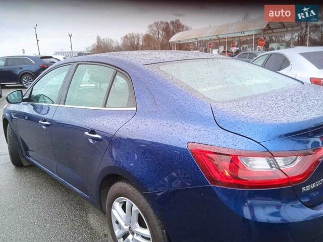 Синий Рено Меган, объемом двигателя 1.6 л и пробегом 104 тыс. км за 12800 $, фото 3 на Automoto.ua
