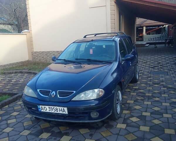 Синий Рено Меган, объемом двигателя 1.6 л и пробегом 277 тыс. км за 750 $, фото 3 на Automoto.ua
