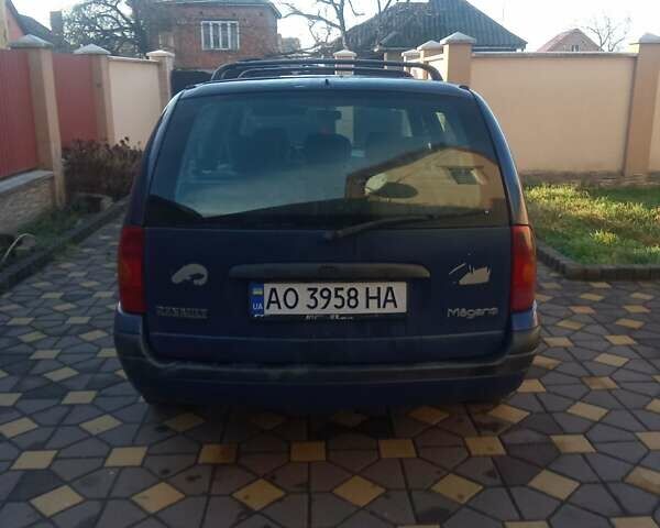 Синий Рено Меган, объемом двигателя 1.6 л и пробегом 277 тыс. км за 900 $, фото 16 на Automoto.ua