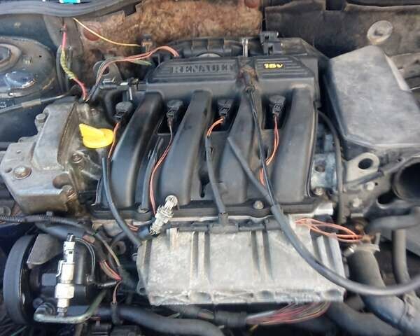 Синий Рено Меган, объемом двигателя 1.6 л и пробегом 277 тыс. км за 750 $, фото 4 на Automoto.ua