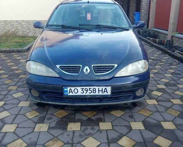 Синий Рено Меган, объемом двигателя 1.6 л и пробегом 277 тыс. км за 750 $, фото 2 на Automoto.ua