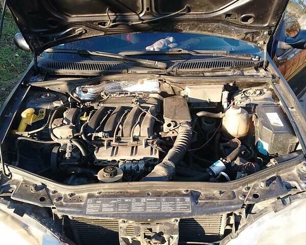 Синий Рено Меган, объемом двигателя 1.4 л и пробегом 420 тыс. км за 2408 $, фото 5 на Automoto.ua