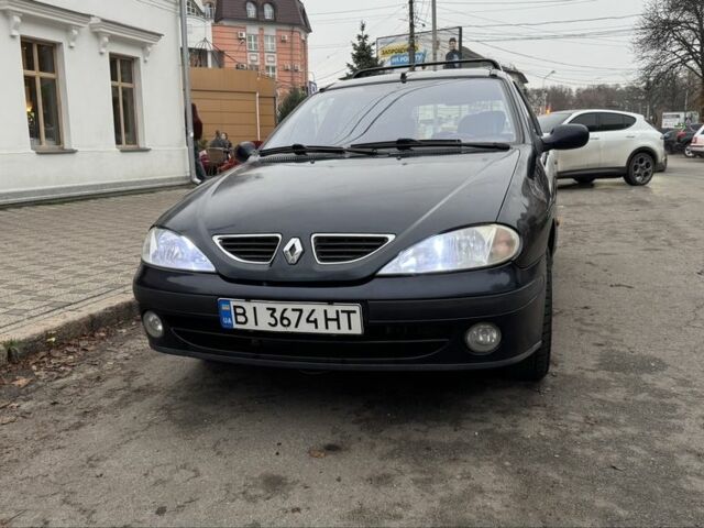 Синий Рено Меган, объемом двигателя 1.6 л и пробегом 310 тыс. км за 3100 $, фото 1 на Automoto.ua