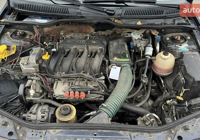 Синий Рено Меган, объемом двигателя 1.6 л и пробегом 310 тыс. км за 3100 $, фото 33 на Automoto.ua