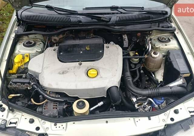 Синий Рено Меган, объемом двигателя 1.9 л и пробегом 260 тыс. км за 1250 $, фото 7 на Automoto.ua