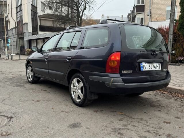 Синий Рено Меган, объемом двигателя 1.6 л и пробегом 310 тыс. км за 3100 $, фото 4 на Automoto.ua
