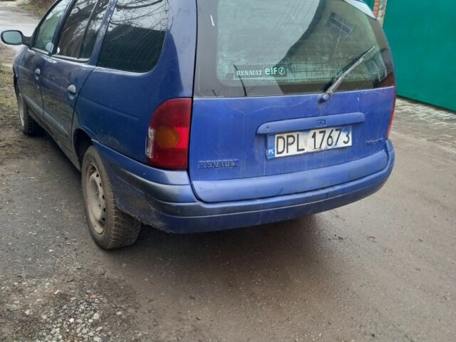 Синий Рено Меган, объемом двигателя 1.9 л и пробегом 350 тыс. км за 1200 $, фото 1 на Automoto.ua