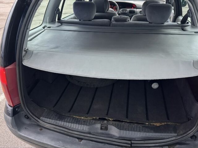 Синий Рено Меган, объемом двигателя 1.6 л и пробегом 310 тыс. км за 3100 $, фото 8 на Automoto.ua