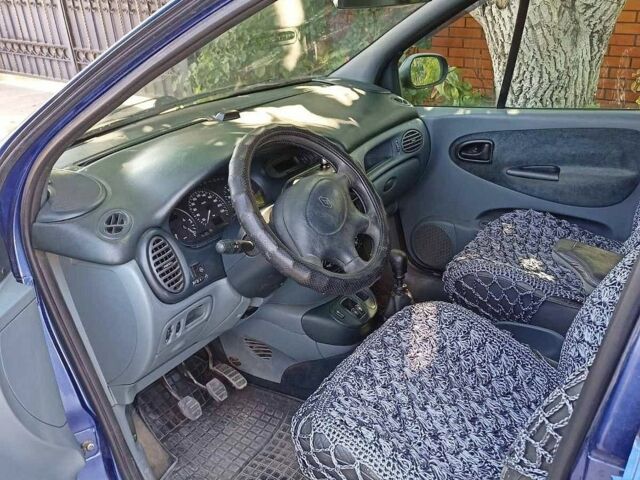 Синій Рено Меган, об'ємом двигуна 2 л та пробігом 295 тис. км за 3200 $, фото 7 на Automoto.ua