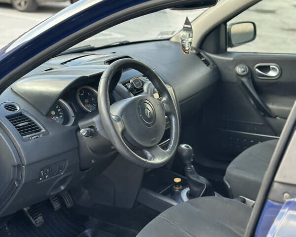 Синий Рено Меган, объемом двигателя 1.87 л и пробегом 414 тыс. км за 4100 $, фото 7 на Automoto.ua