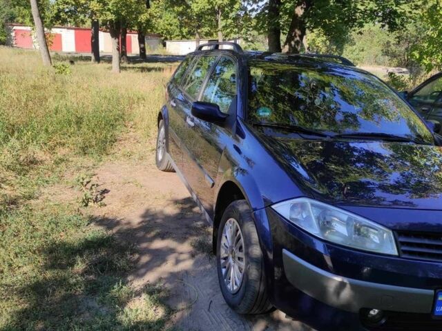 Синий Рено Меган, объемом двигателя 1.6 л и пробегом 247 тыс. км за 5200 $, фото 1 на Automoto.ua