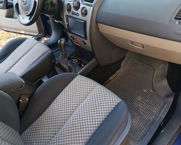 Синий Рено Меган, объемом двигателя 1.6 л и пробегом 252 тыс. км за 4200 $, фото 9 на Automoto.ua