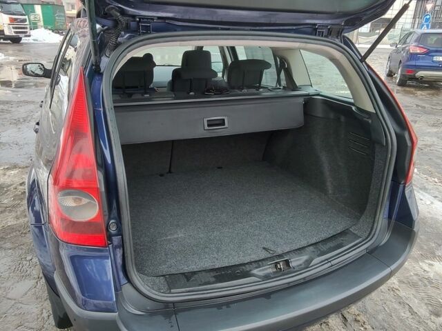 Синий Рено Меган, объемом двигателя 1.4 л и пробегом 250 тыс. км за 4100 $, фото 6 на Automoto.ua