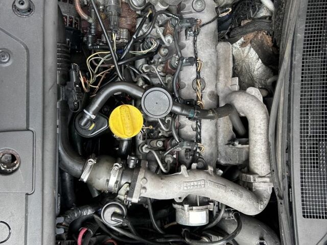 Синій Рено Меган, об'ємом двигуна 1.9 л та пробігом 414 тис. км за 3550 $, фото 5 на Automoto.ua