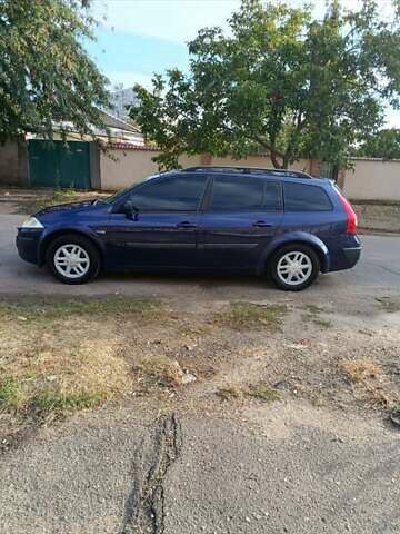 Синий Рено Меган, объемом двигателя 1.6 л и пробегом 250 тыс. км за 4000 $, фото 8 на Automoto.ua