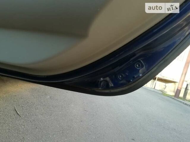 Синий Рено Меган, объемом двигателя 1.39 л и пробегом 230 тыс. км за 4600 $, фото 1 на Automoto.ua