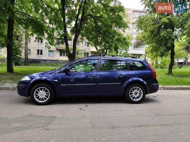 Синий Рено Меган, объемом двигателя 1.6 л и пробегом 260 тыс. км за 3950 $, фото 1 на Automoto.ua