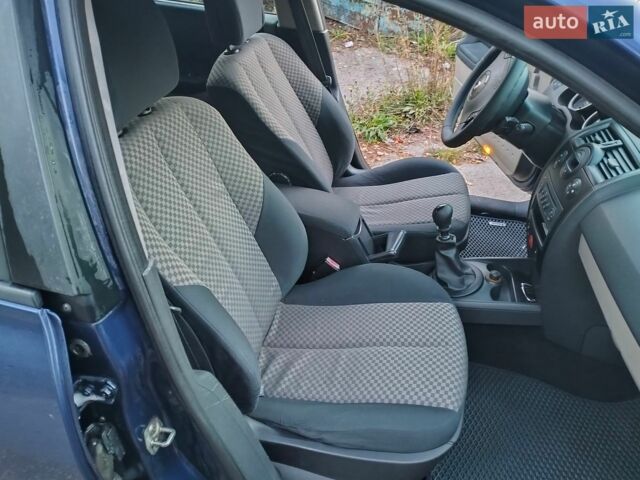 Синий Рено Меган, объемом двигателя 1.87 л и пробегом 300 тыс. км за 3000 $, фото 11 на Automoto.ua
