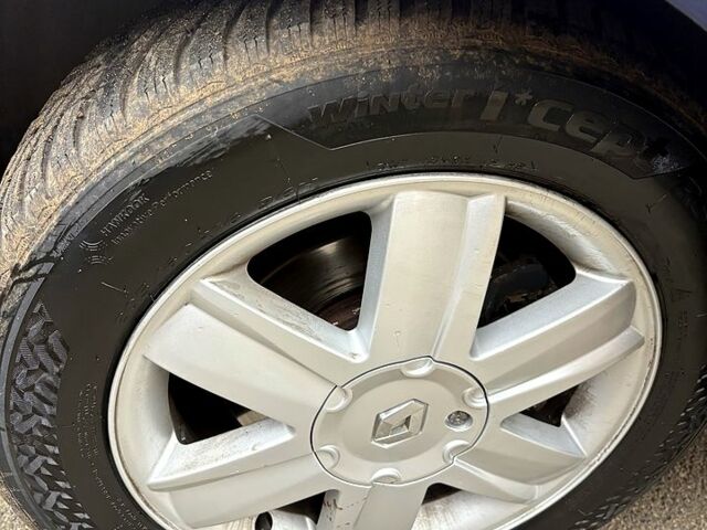 Синій Рено Меган, об'ємом двигуна 1.6 л та пробігом 277 тис. км за 6000 $, фото 13 на Automoto.ua