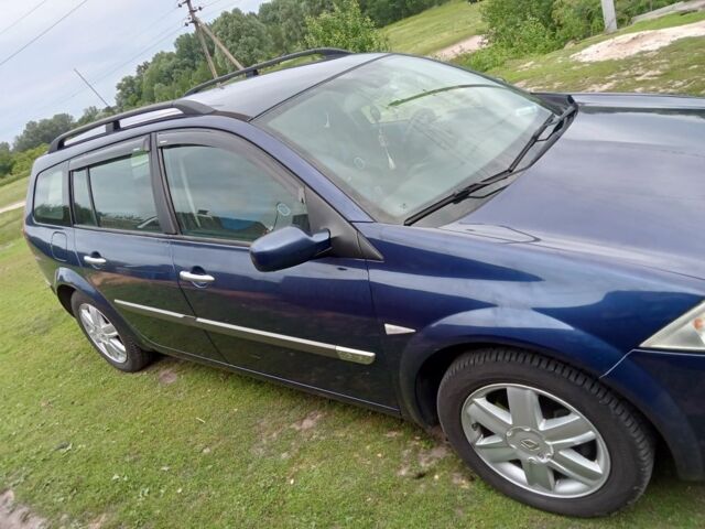Рено Меган 2004 у Києві на Automoto.ua Синій Рено Меган, об'ємом двигуна 0 л та пробігом 302 тис. км за 4500 $, фото 13 на Automoto.ua