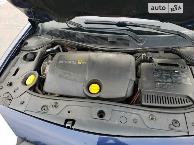 Синий Рено Меган, объемом двигателя 1.9 л и пробегом 262 тыс. км за 5300 $, фото 18 на Automoto.ua