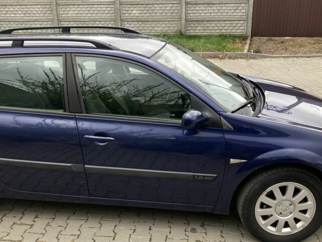 Синий Рено Меган, объемом двигателя 1.6 л и пробегом 420 тыс. км за 3100 $, фото 1 на Automoto.ua