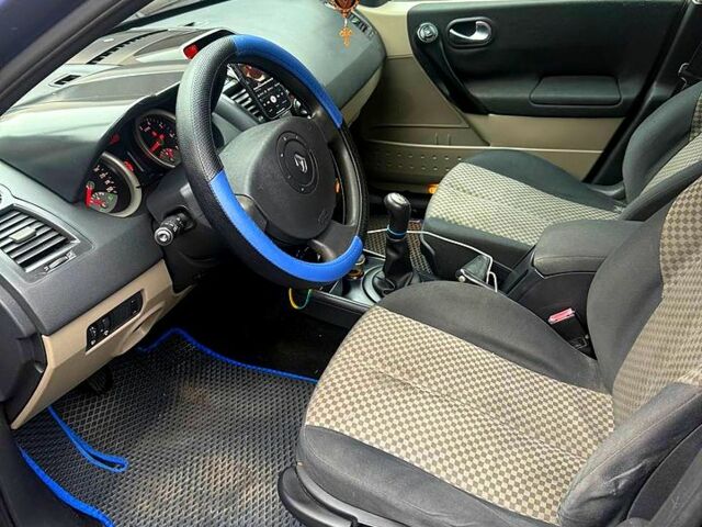 Синій Рено Меган, об'ємом двигуна 1.6 л та пробігом 277 тис. км за 6000 $, фото 3 на Automoto.ua