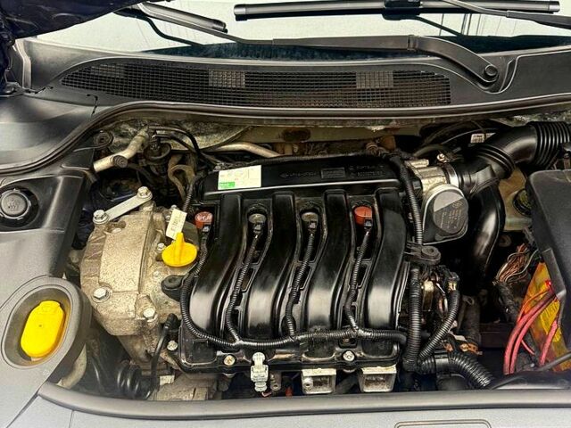 Синій Рено Меган, об'ємом двигуна 1.6 л та пробігом 277 тис. км за 6000 $, фото 9 на Automoto.ua