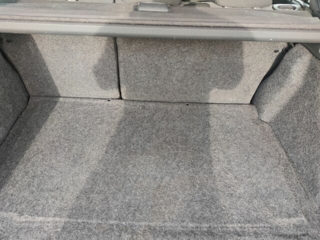 Рено Меган 2004 у Києві на Automoto.ua Синій Рено Меган, об'ємом двигуна 0 л та пробігом 302 тис. км за 4500 $, фото 10 на Automoto.ua