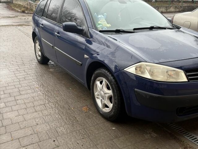 Синий Рено Меган, объемом двигателя 1.6 л и пробегом 248 тыс. км за 4000 $, фото 2 на Automoto.ua