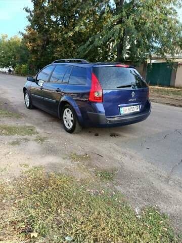 Синий Рено Меган, объемом двигателя 1.6 л и пробегом 250 тыс. км за 4000 $, фото 6 на Automoto.ua