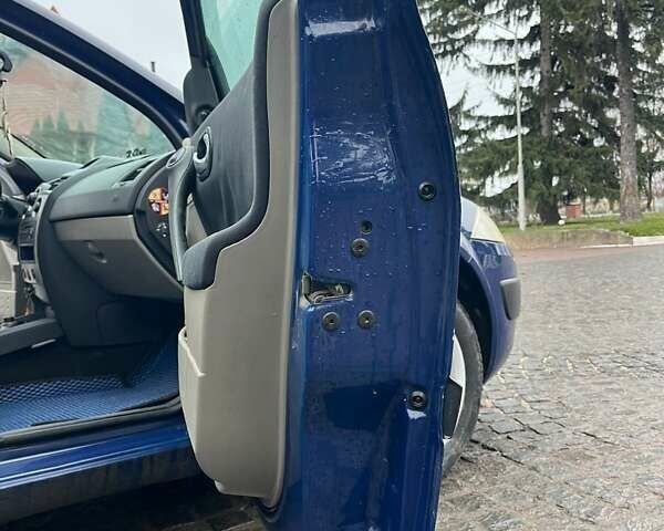 Синій Рено Меган, об'ємом двигуна 1.39 л та пробігом 153 тис. км за 4750 $, фото 13 на Automoto.ua