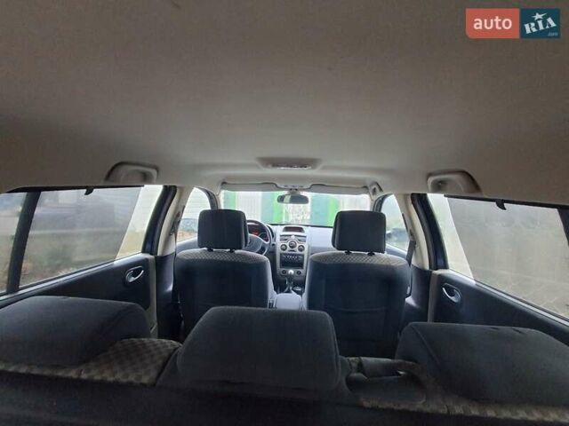 Синий Рено Меган, объемом двигателя 1.6 л и пробегом 198 тыс. км за 4599 $, фото 17 на Automoto.ua