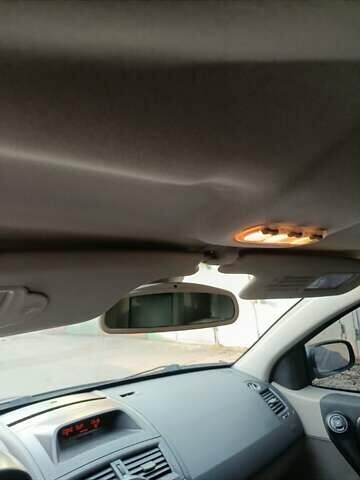 Синий Рено Меган, объемом двигателя 1.6 л и пробегом 250 тыс. км за 4000 $, фото 18 на Automoto.ua