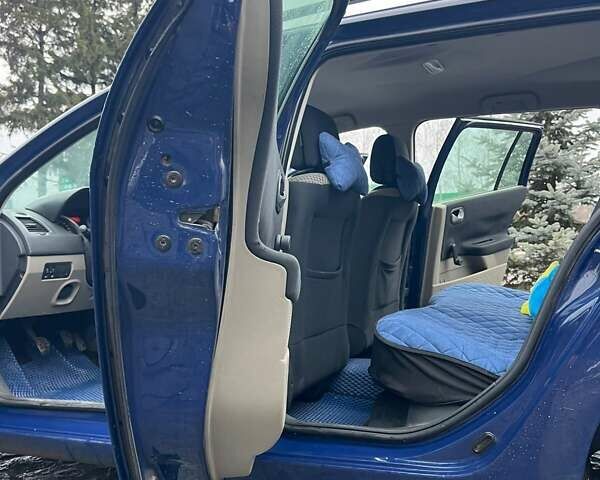 Синій Рено Меган, об'ємом двигуна 1.39 л та пробігом 153 тис. км за 4750 $, фото 8 на Automoto.ua