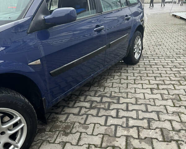 Синий Рено Меган, объемом двигателя 1.5 л и пробегом 210 тыс. км за 4800 $, фото 2 на Automoto.ua