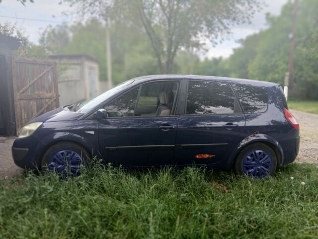 Синий Рено Меган, объемом двигателя 1.5 л и пробегом 2 тыс. км за 3504 $, фото 2 на Automoto.ua