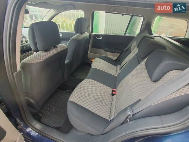 Синий Рено Меган, объемом двигателя 1.6 л и пробегом 198 тыс. км за 4599 $, фото 15 на Automoto.ua