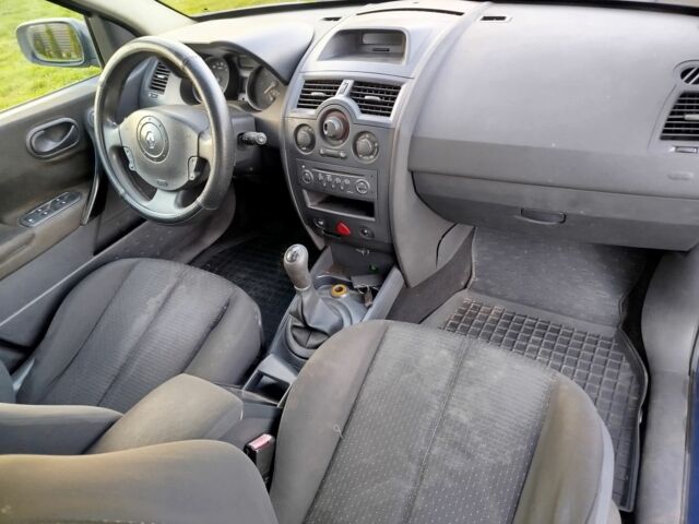 Синій Рено Меган, об'ємом двигуна 1.5 л та пробігом 295 тис. км за 1750 $, фото 8 на Automoto.ua