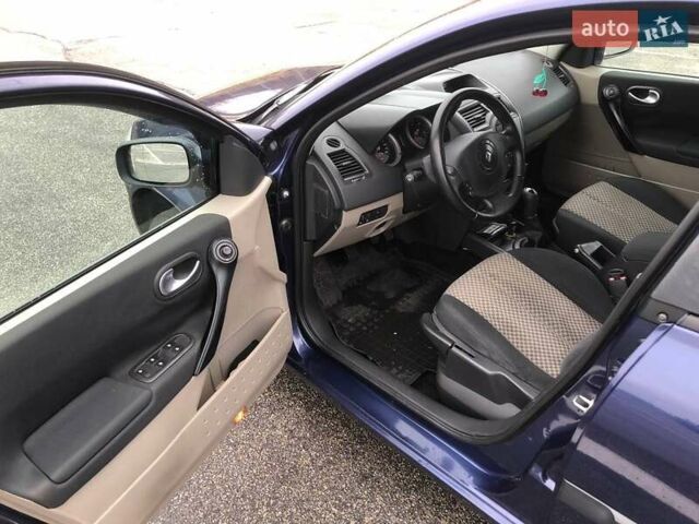 Синій Рено Меган, об'ємом двигуна 0 л та пробігом 229 тис. км за 4100 $, фото 11 на Automoto.ua
