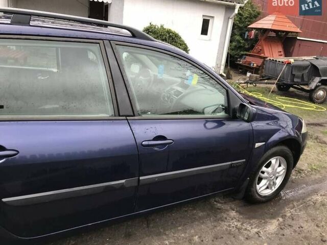 Синий Рено Меган, объемом двигателя 1.9 л и пробегом 293 тыс. км за 4200 $, фото 1 на Automoto.ua