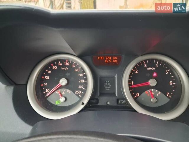 Синий Рено Меган, объемом двигателя 1.6 л и пробегом 198 тыс. км за 4599 $, фото 20 на Automoto.ua